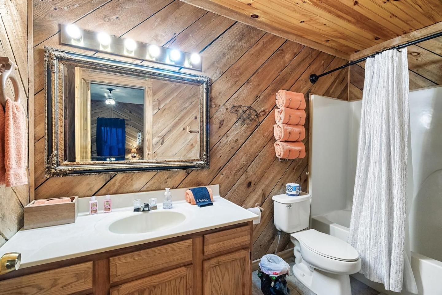 Romantic Mtn Cabin Hot Tub & Jacuzzi Views Sevierville Buitenkant foto