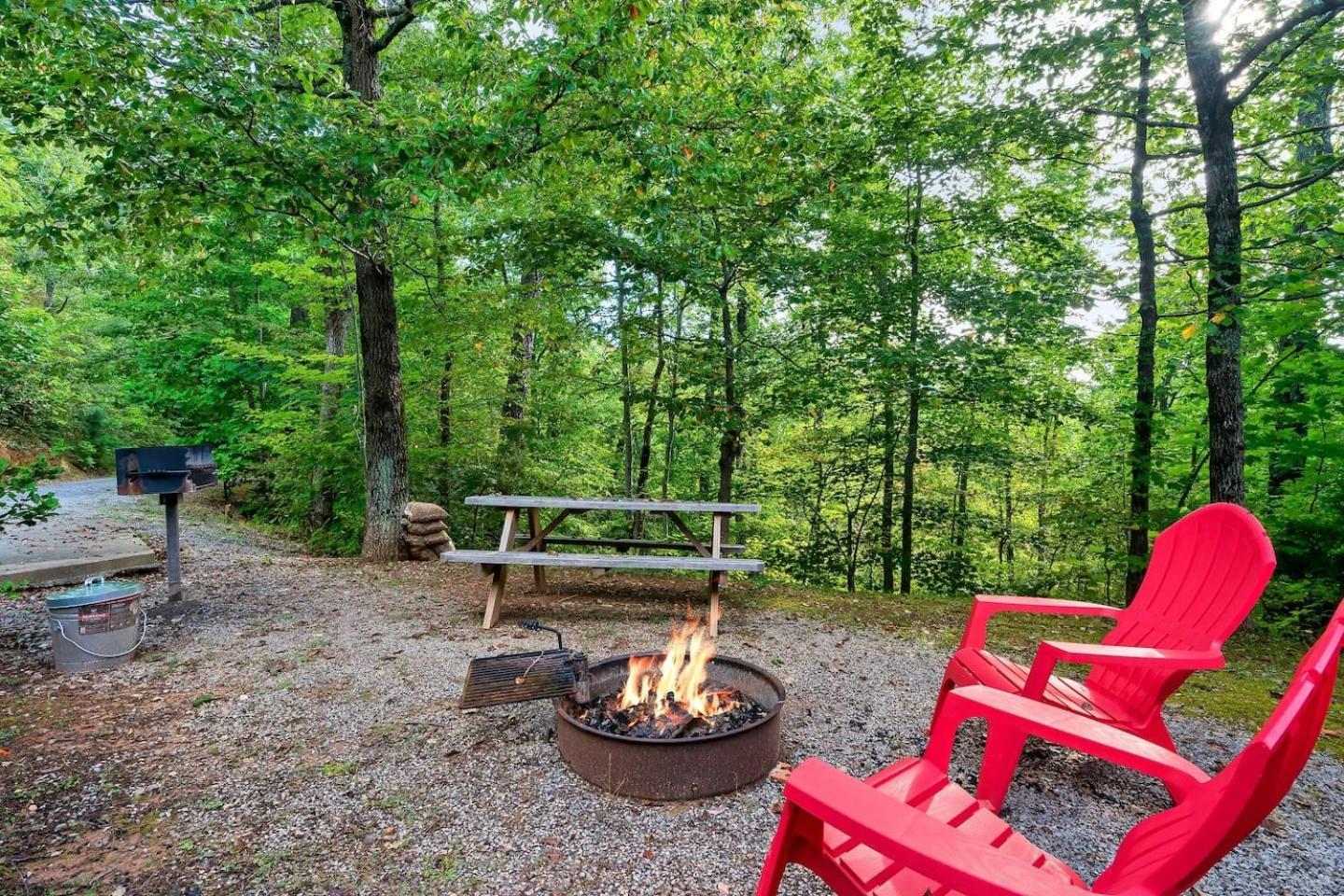 Romantic Mtn Cabin Hot Tub & Jacuzzi Views Sevierville Buitenkant foto